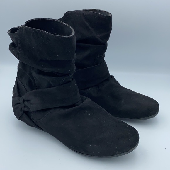 Report Shoes - Black Friday Sale!!!Report | Evalynn Faux Suede Black Flat Boots